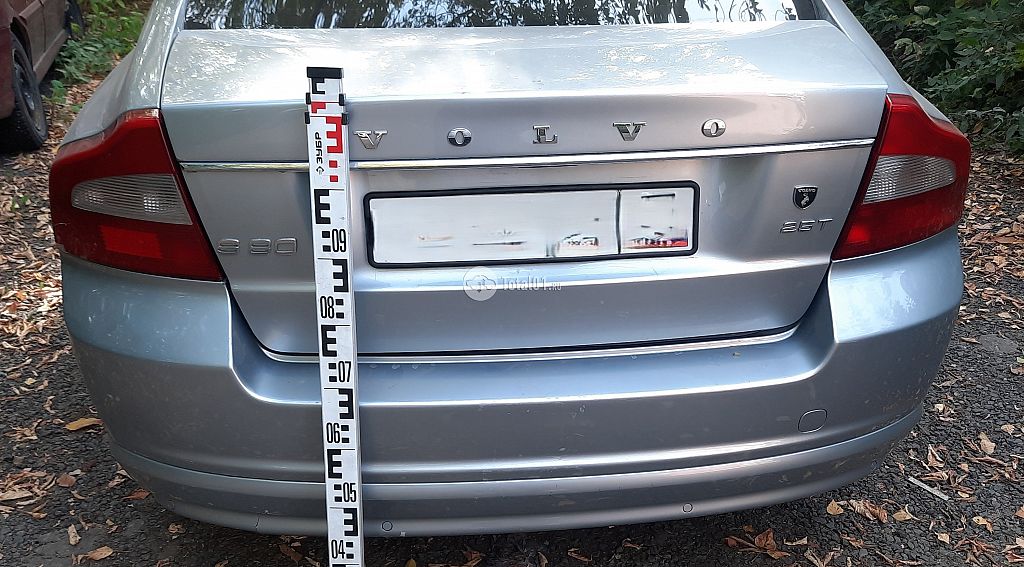 Фото Volvo S80 10