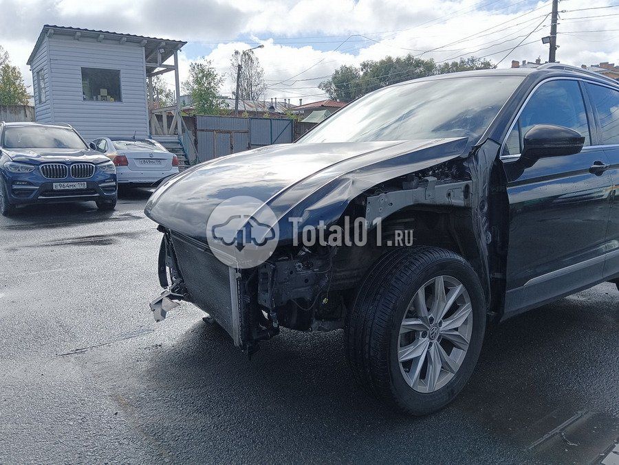Фото Volkswagen Tiguan 40
