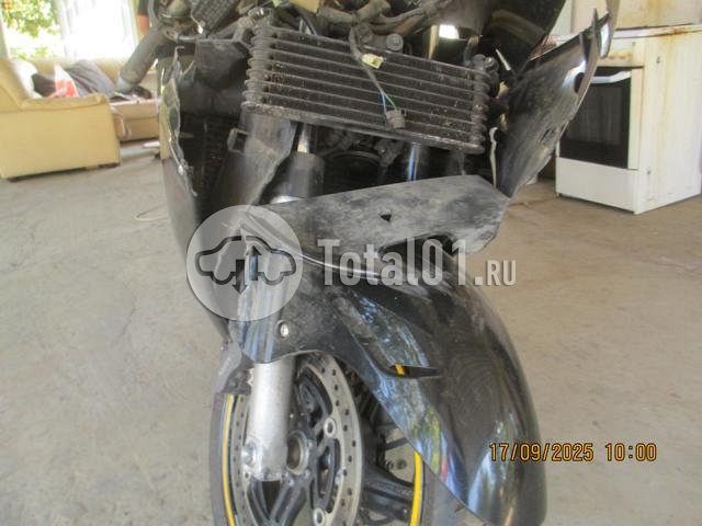 Фото Honda CBR1100XX 22