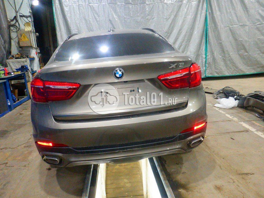 Фото BMW X6 12