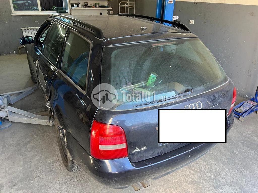 Фото Audi A4 28