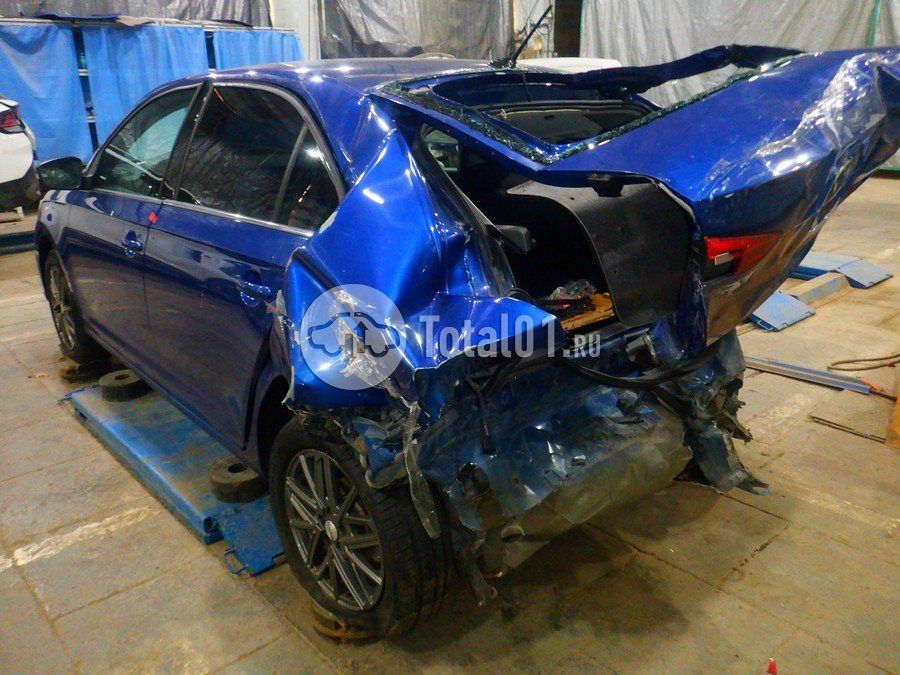 Фото Volkswagen Polo 14