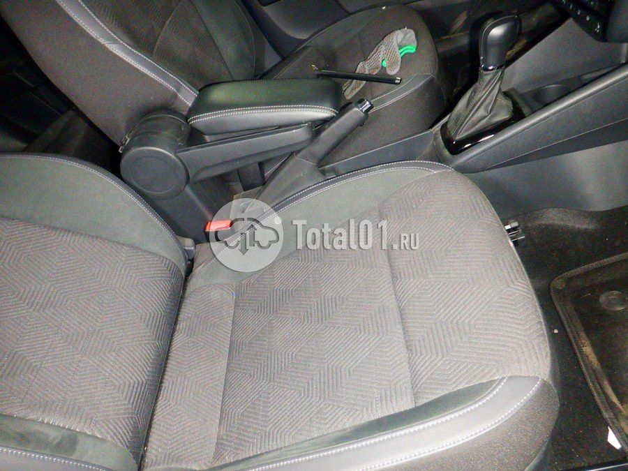 Фото Volkswagen Polo 26