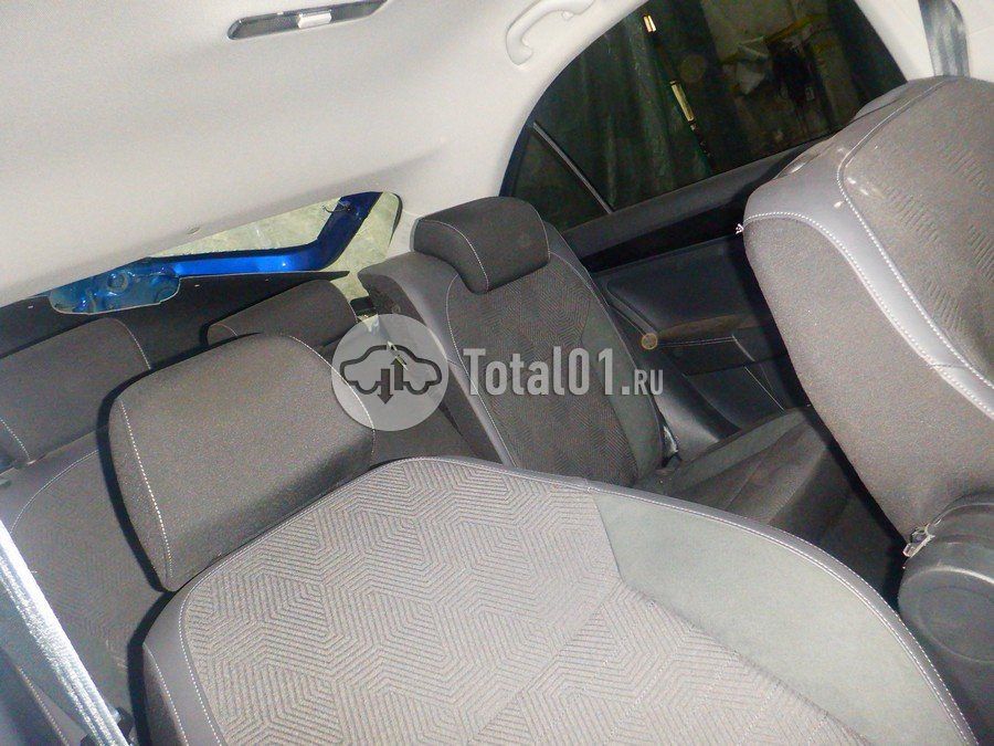 Фото Volkswagen Polo 28