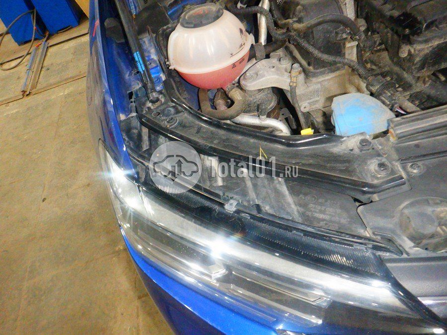 Фото Volkswagen Polo 270