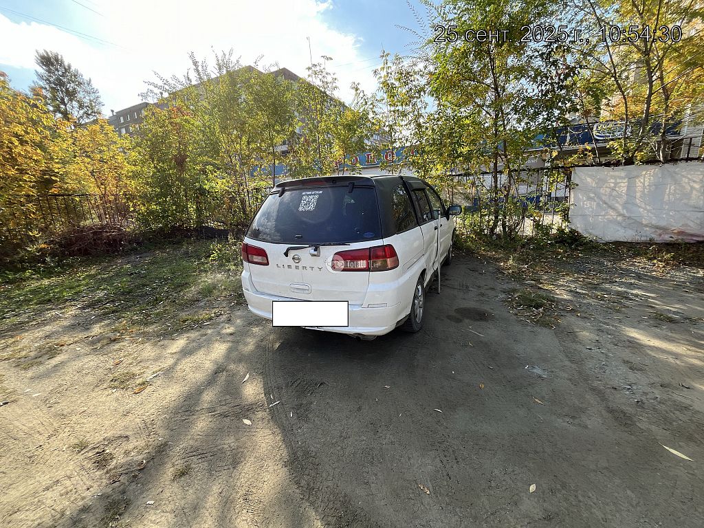 Фото Nissan Liberty 2
