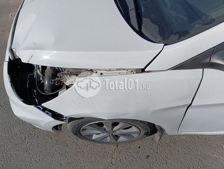 Фото Hyundai Accent 18