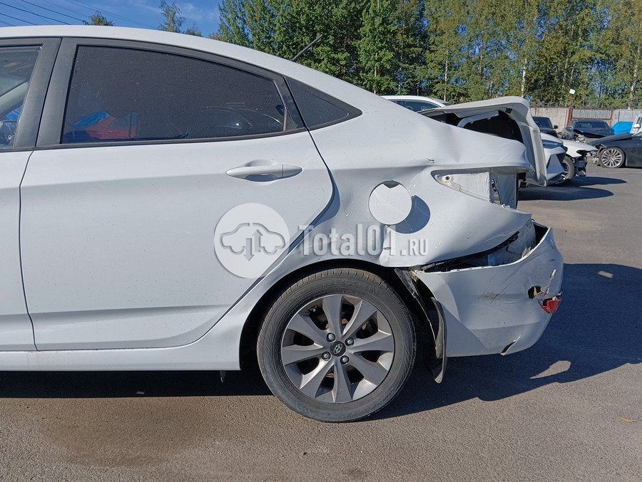 Фото Hyundai Accent 20