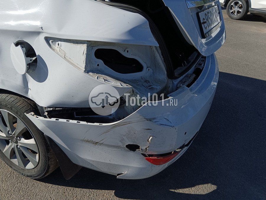 Фото Hyundai Accent 36