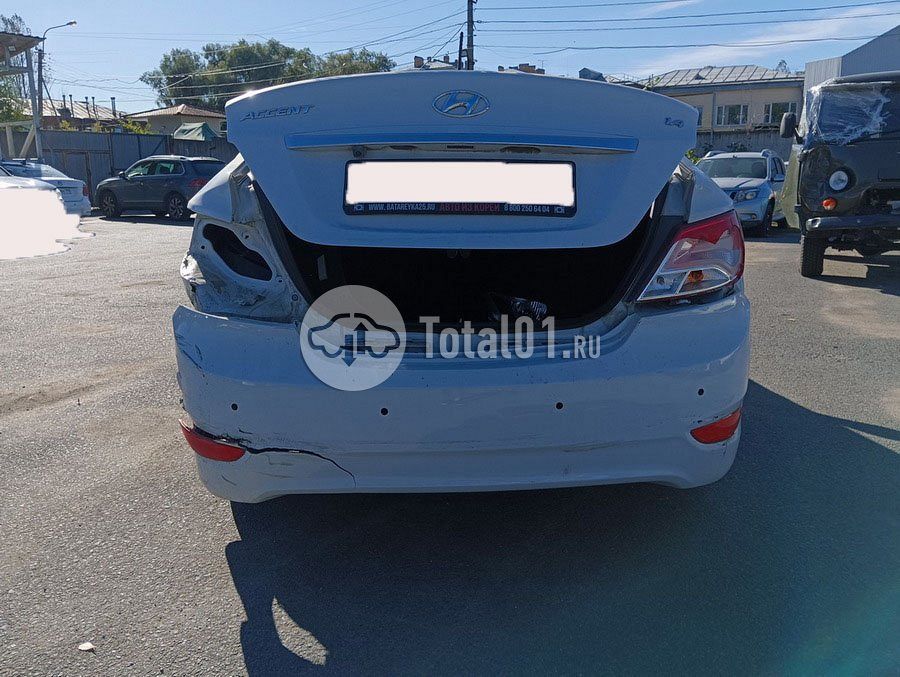 Фото Hyundai Accent 46