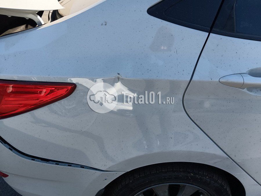 Фото Hyundai Accent 70