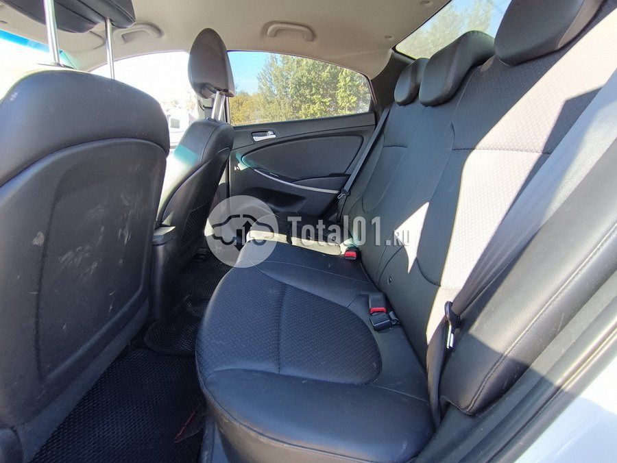 Фото Hyundai Accent 116