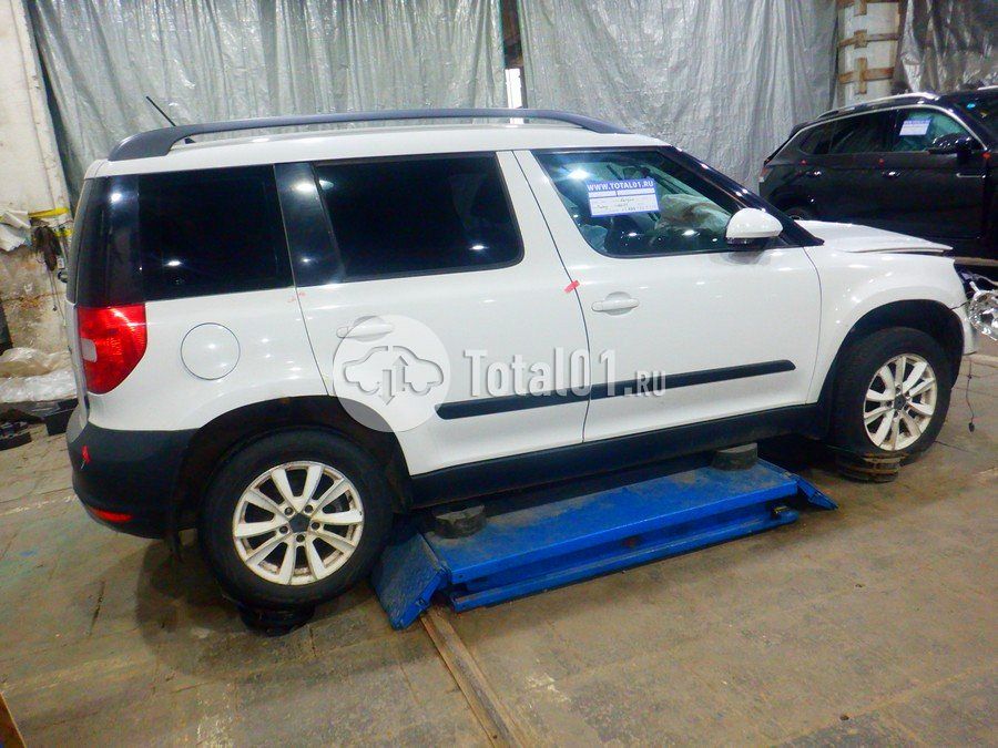 Фото Skoda Yeti 12
