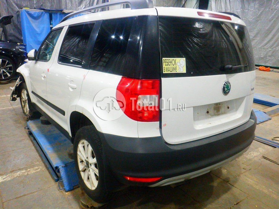 Фото Skoda Yeti 16