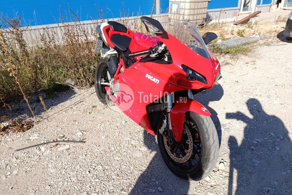 Фото Ducati Streetfighter 2