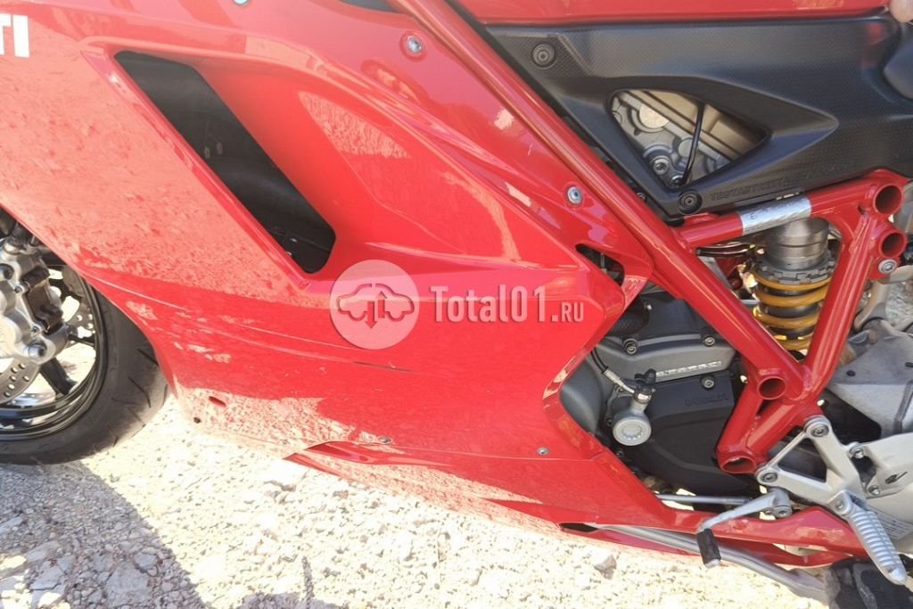 Фото Ducati Streetfighter 10