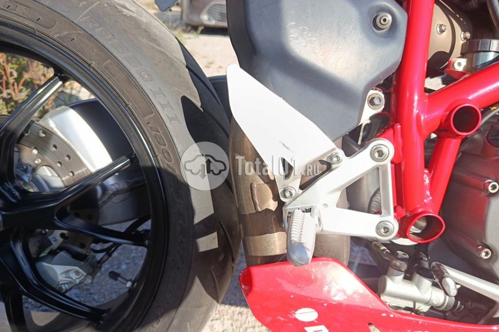 Фото Ducati Streetfighter 26