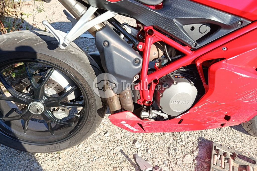 Фото Ducati Streetfighter 32