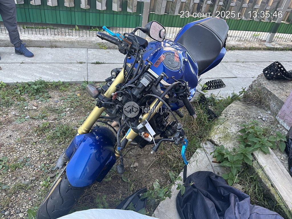 Фото Honda CBR600F 8
