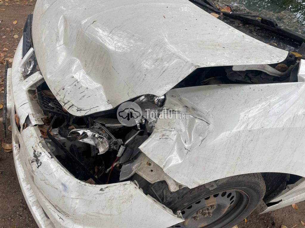Фото Nissan Wingroad 18