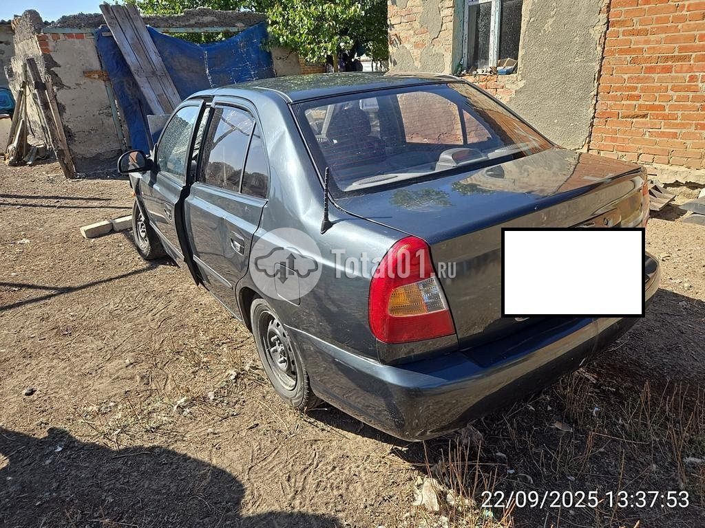 Фото Hyundai Accent 10