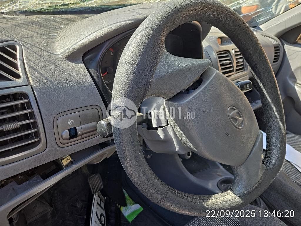 Фото Hyundai Accent 32