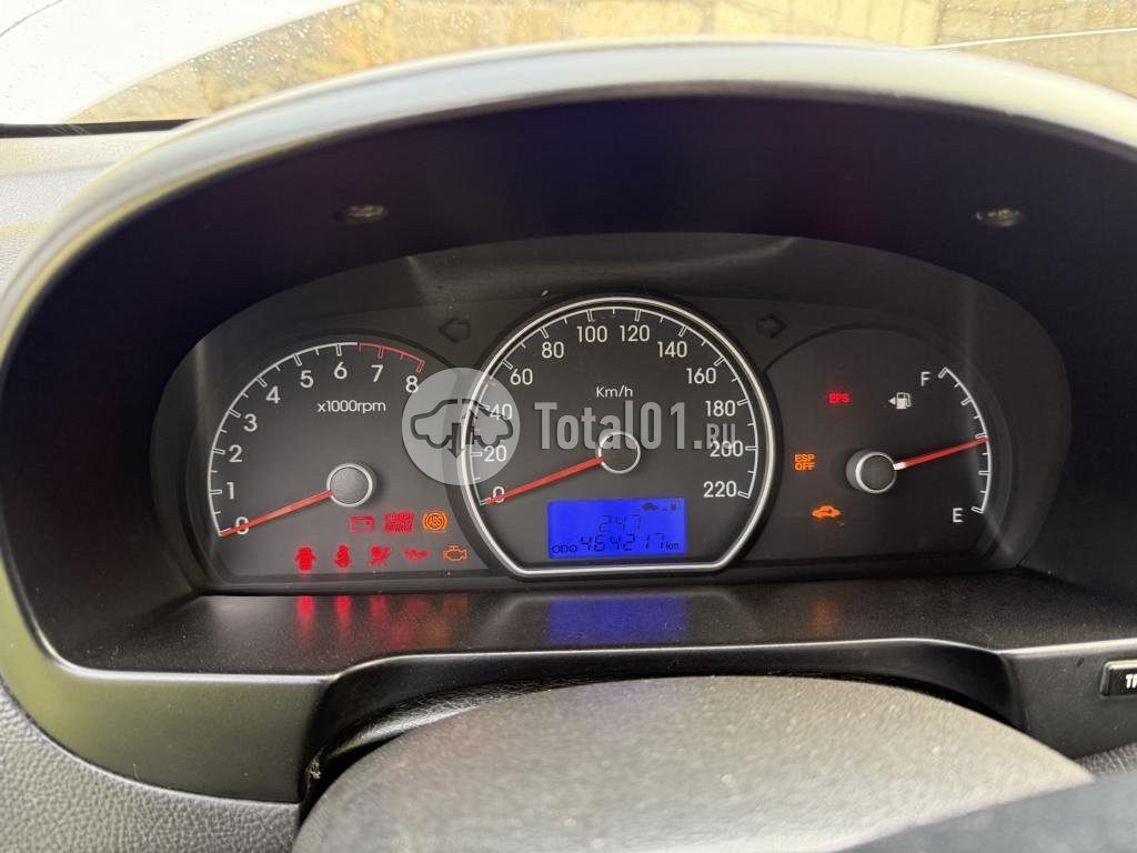 Фото Hyundai Elantra 4
