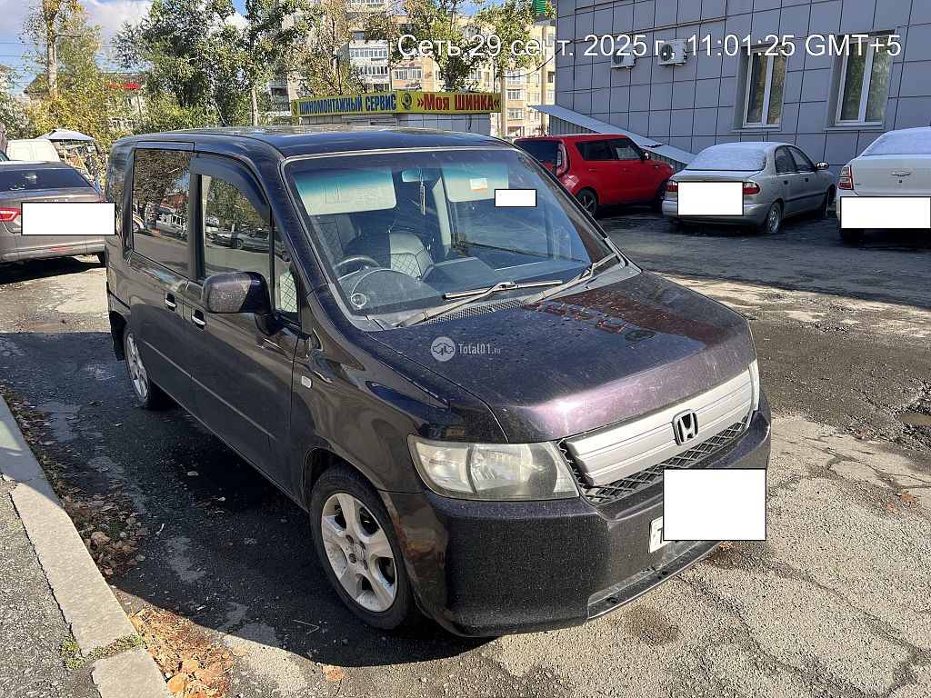 Фото Honda Mobilio Spike 8