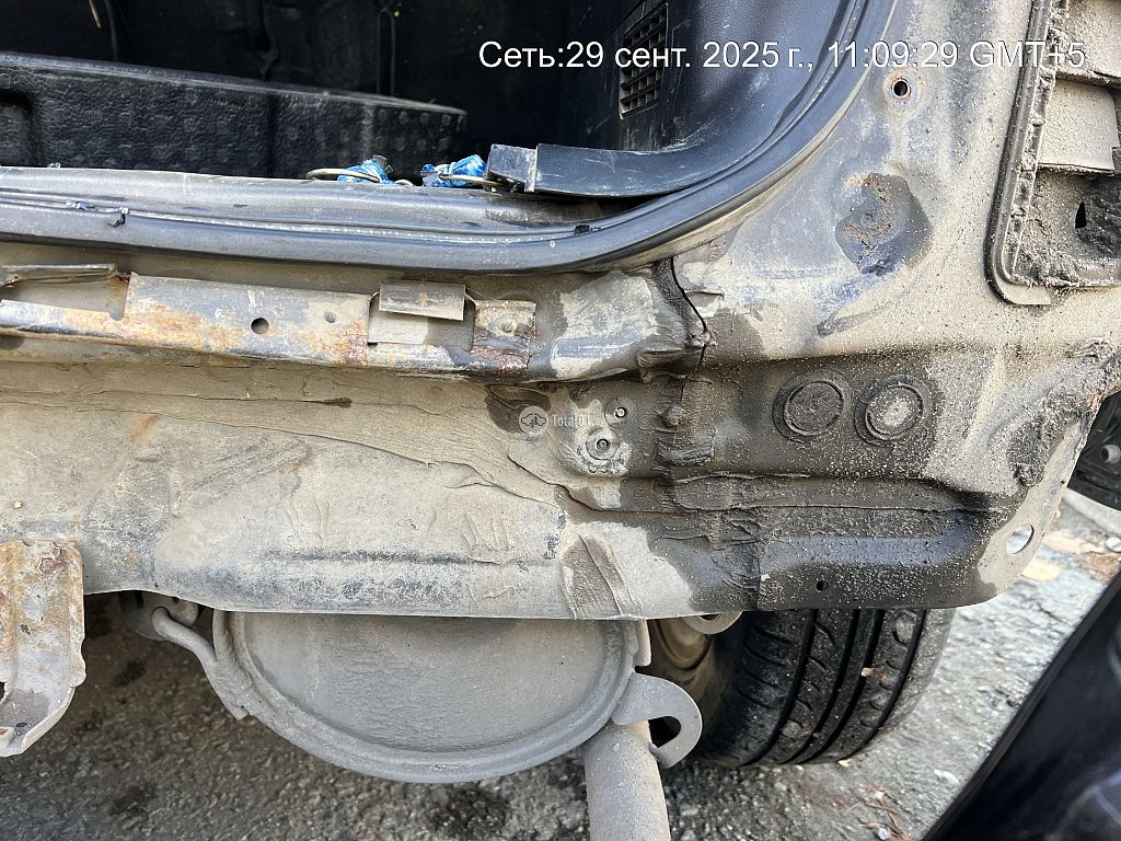 Фото Honda Mobilio Spike 186