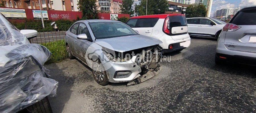 Фото Hyundai Solaris 8