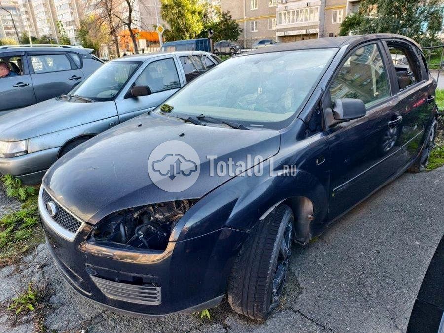 Фото Ford Focus 26