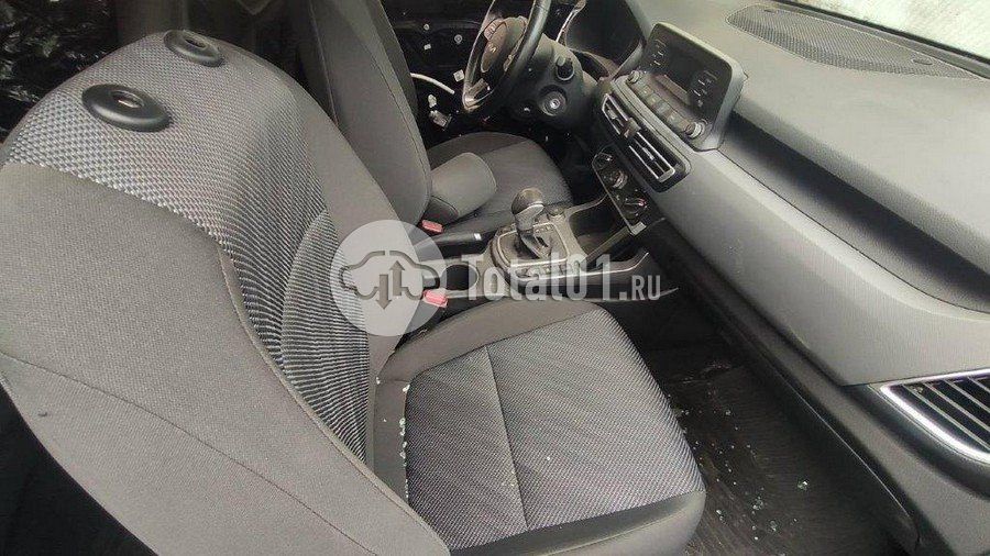 Фото KIA Seltos 48