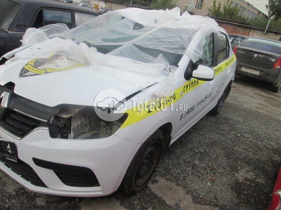 Фото Renault Logan 10