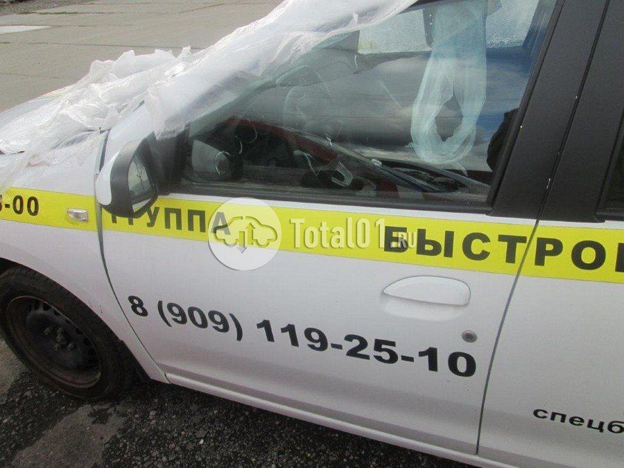 Фото Renault Logan 32