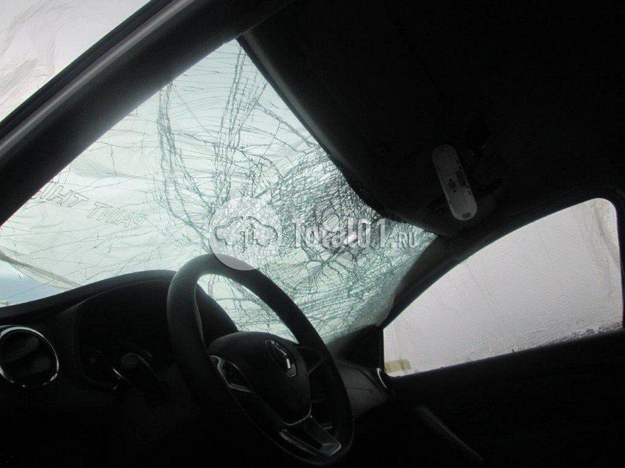 Фото Renault Logan 42