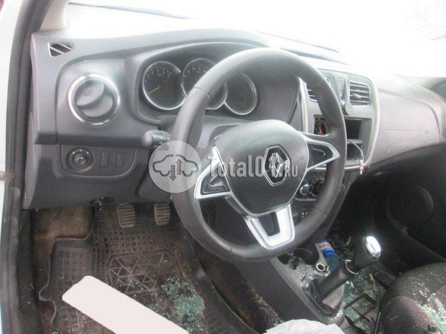 Фото Renault Logan 44
