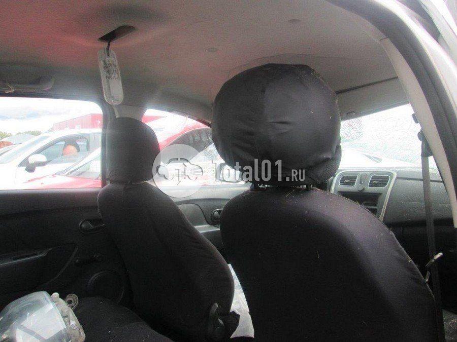 Фото Renault Logan 102