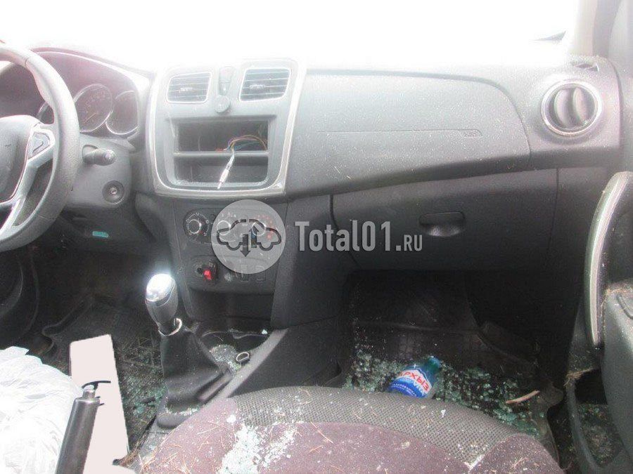 Фото Renault Logan 106