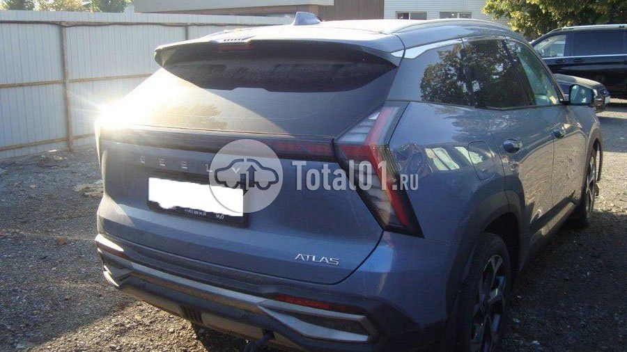 Фото Geely Atlas 6
