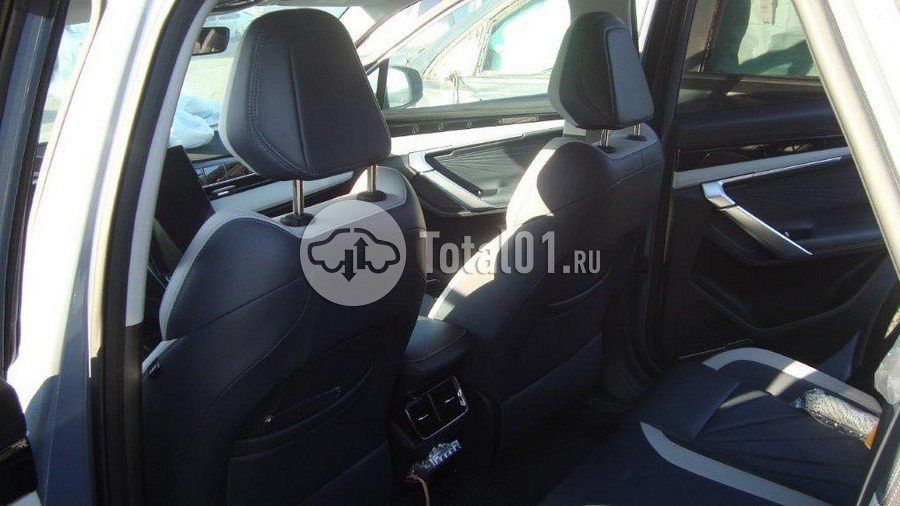 Фото Geely Atlas 30