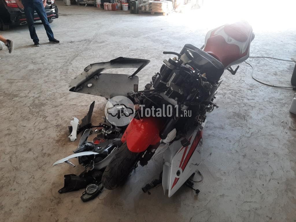 Фото Yamaha YZF-R6 4