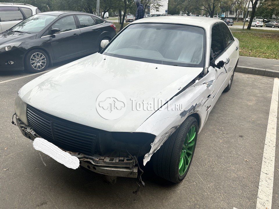 Фото Nissan Cedric 2