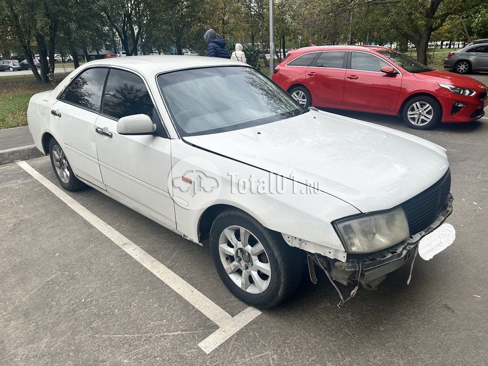 Фото Nissan Cedric 4