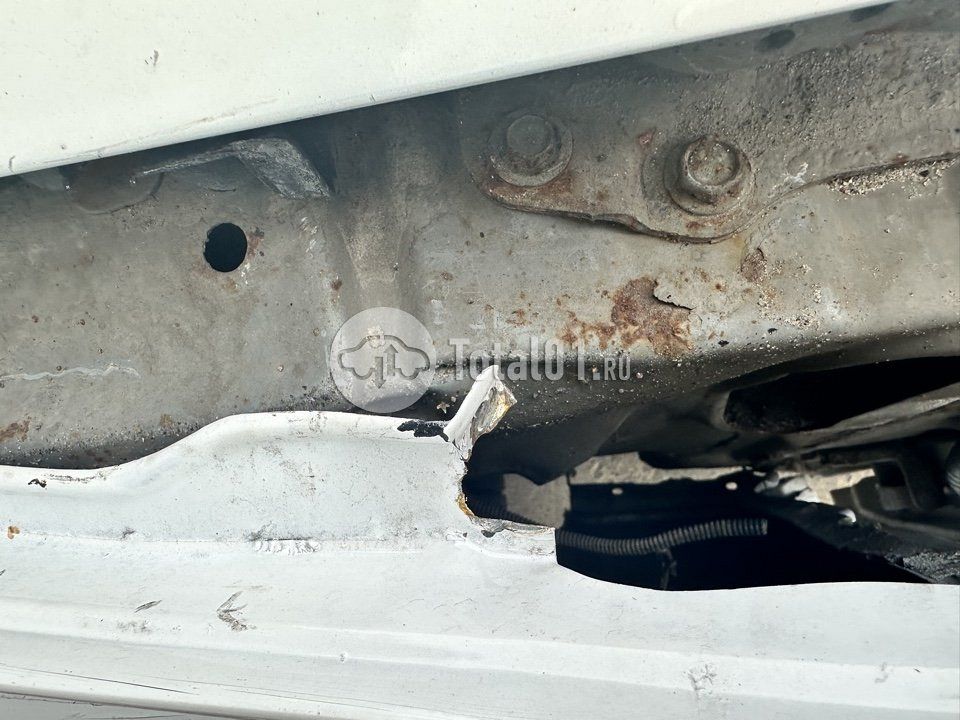 Фото Nissan Cedric 104
