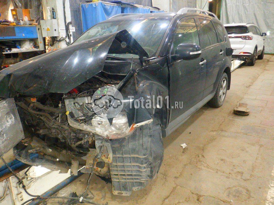 Фото Mitsubishi Outlander 6