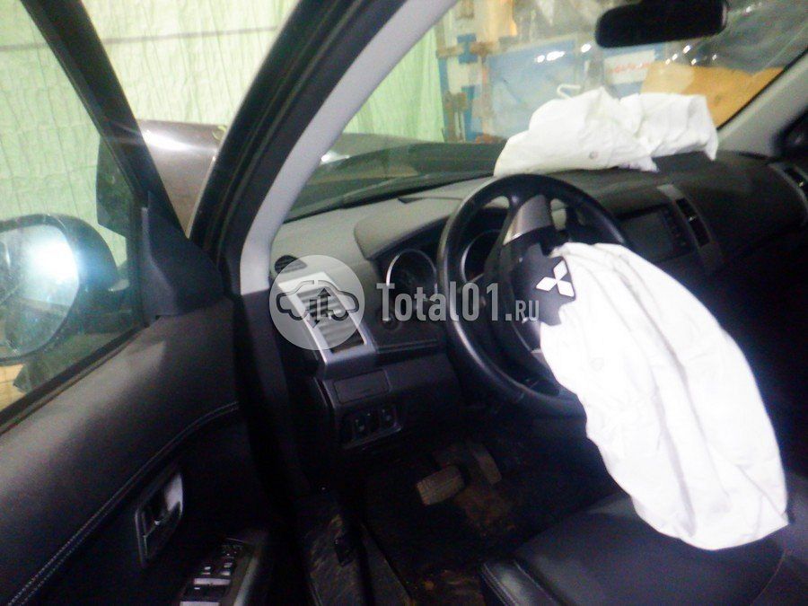 Фото Mitsubishi Outlander 74