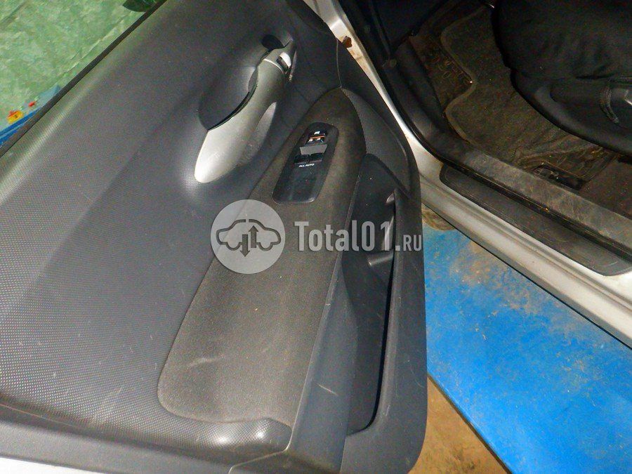 Фото Toyota Auris 80