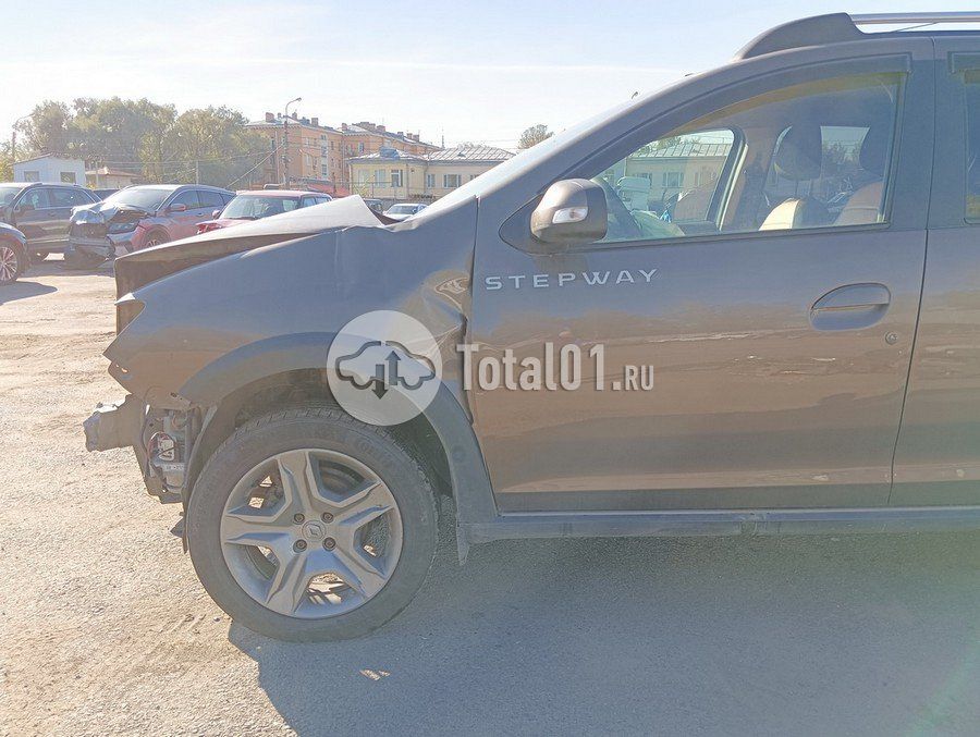 Фото Renault Sandero 46