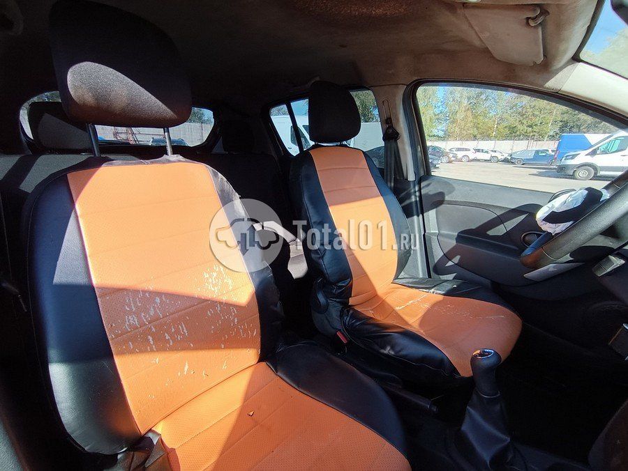 Фото Renault Sandero 180