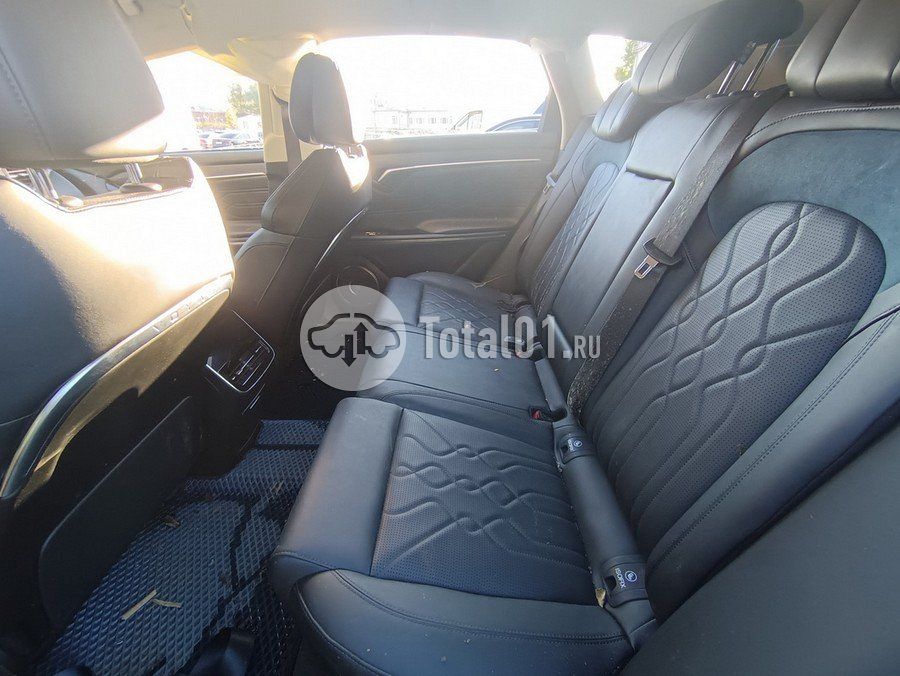 Фото Voyah Free 200